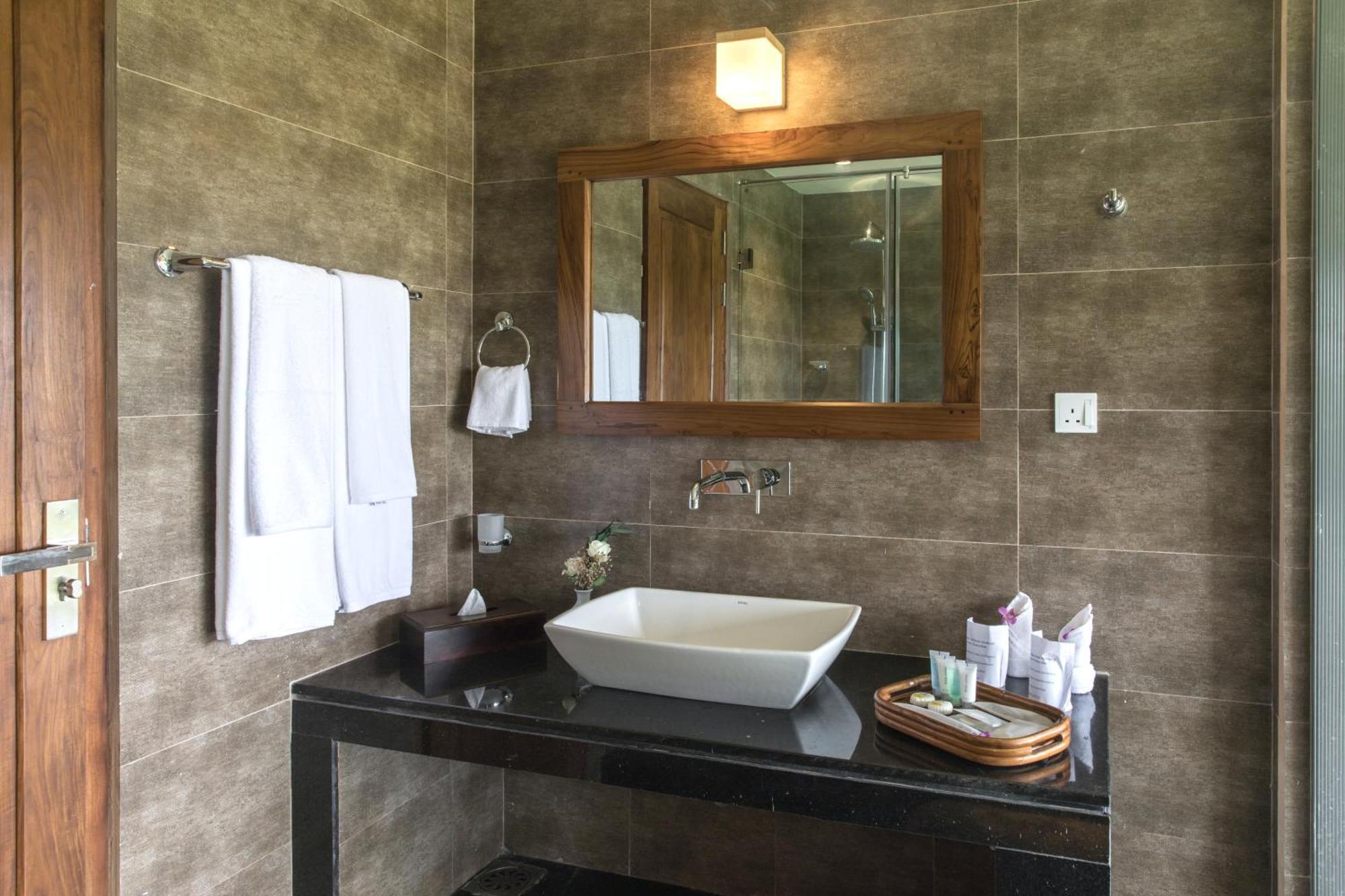 Earls Rajarata Hotel Anuradhapura Room photo